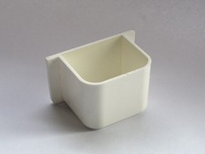 Zebra finch  / Australian show cage drinker pot.