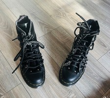 🔥 Rare Doc Martens Combat Boots – Size 6 – Unworn & Bold
