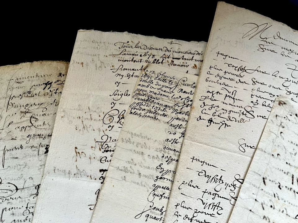 DOCUMENTO MANUSCRITO AUTÉNTICO AUTOGRAFIADO Y CON MARCA DE AGUA del siglo XVII Foto 2 de 4