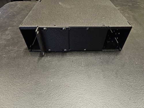 Corning Lanscape Fiber Patch Panel CCH-02U - Photo 3/7