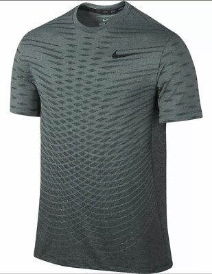 nike trainer t shirt