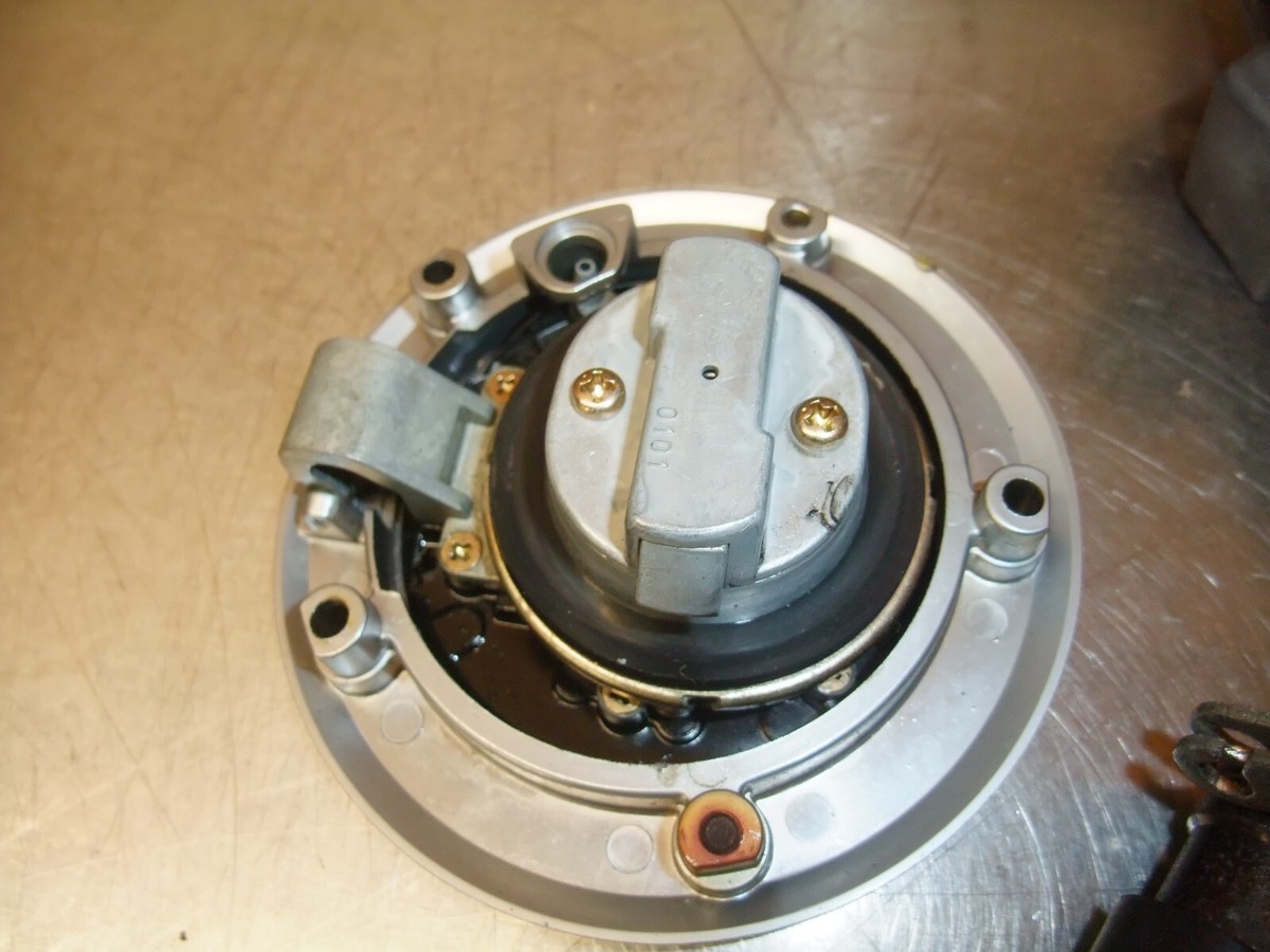 kazuki　２台 Nissan / Infiniti Nissan OEM Side Marker 97-98, RH Kouki
