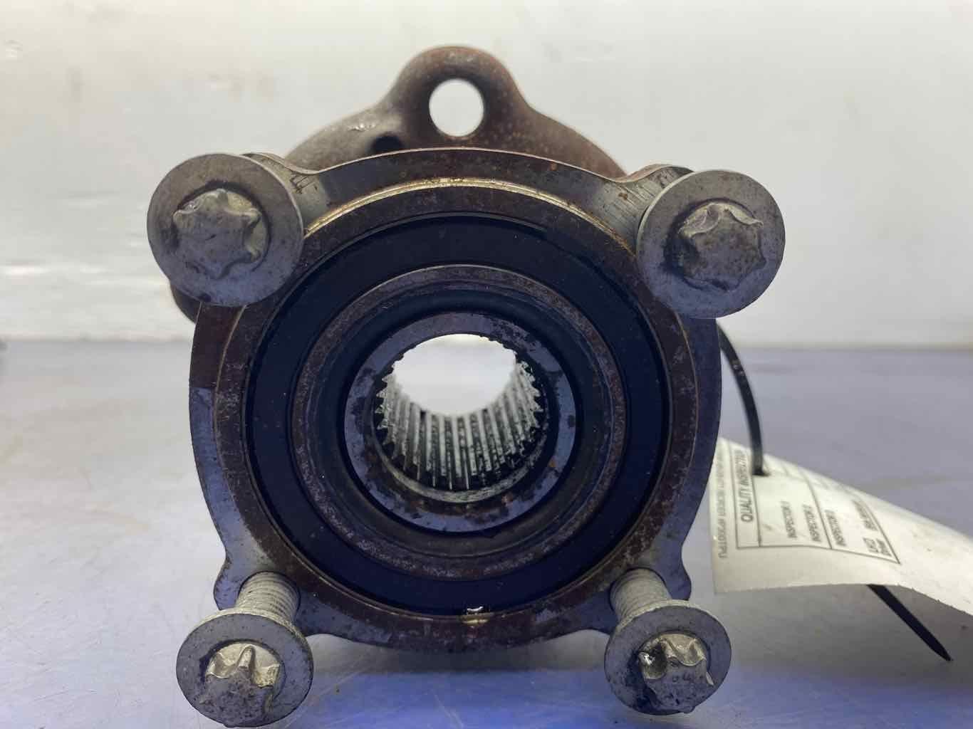 2015 - 2020 BMW M4 OEM REAR WHEEL HUB BEARING ASSEMBLY RWD 82K 