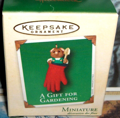 A Gift For Gardening`2002`Miniature-Mouse Is So Very Talented,Hallmark Ornament