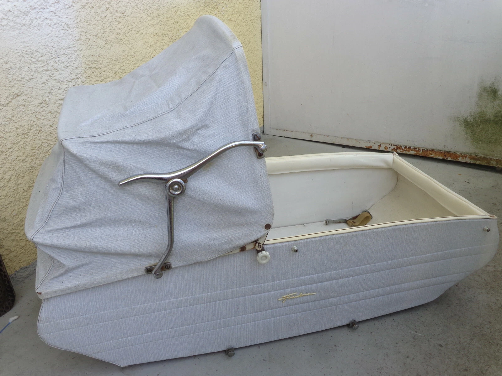 Beautiful nostalgia pram 50/60s, original elegant gondola Frankonia