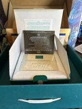 WDCC "Bookish Beauty" Disney's Beauty And The Beast Mint W/COA 2005 W/ Pin