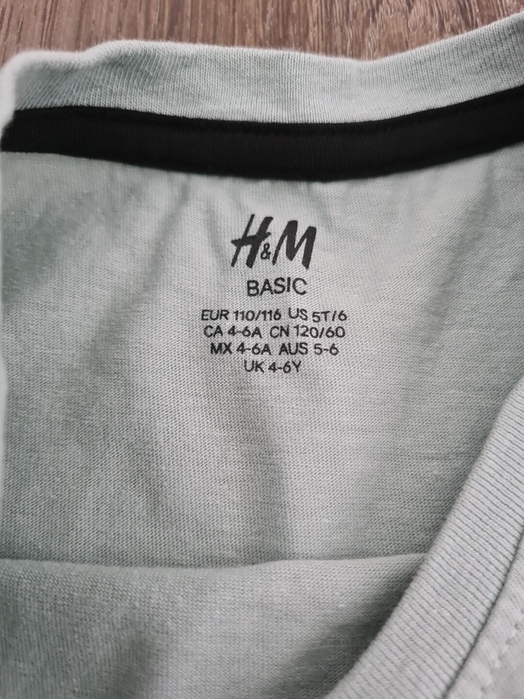 Boys 3 Pack of H&M Basic T-shirts Age 4-6 Years (110/116cm) in VGC RRP £8.99 image 8