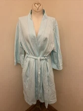 Croft & Barrow Women’s Short Bath Robe Size Small Pockets