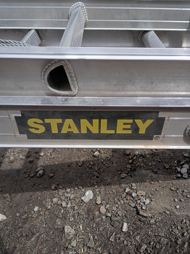 Stanley ST3220W Aluminum Extension Ladder 20 ft 200 lbs Capacity