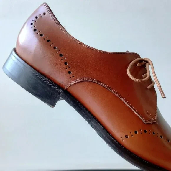 Allen Edmonds Men display picture 1