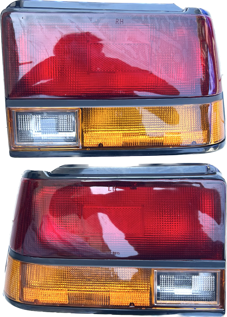 TOYOTA COROLLA AE80 SEDAN 1983 1985 TAIL REAR LIGHTS LEFT RIGHT