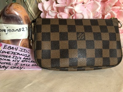 mini pochette size