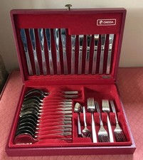 Vintage Oneida Deluxe Stainless Steel Canteen of Cutlery 44 Pieces for 6 Persons