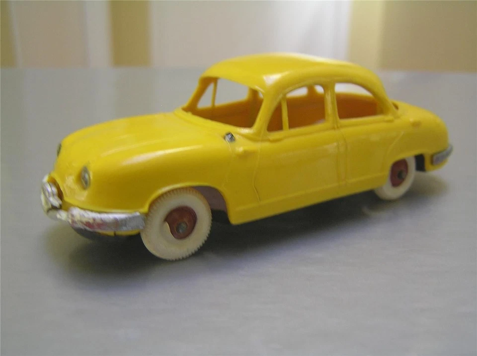 Norev vintage plastic model Dyna Panhard with tin base 1/43 scale made in France - Image 2 of 4