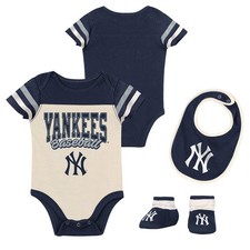 Newborn Outerstuff Navy New York Yankees Up One Three-Piece Bodysuit, Bib 