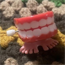 Vintage Mini Wind-up Chattering Teeth Toy with Feet