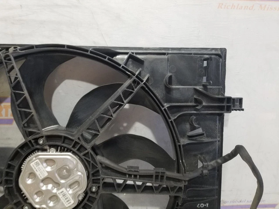 21 2021 VOLKSWAGEN GOLF GTI 2.0L ENGINE RADIATOR FAN  - Image 4 of 4