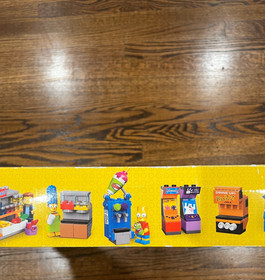 LEGO The Simpsons: Kwik-E-Mart (71016) Brand New In Factory Sealed Imperfect Box