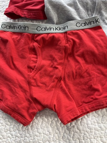BOYs Size 8 Calvin Klein Sleep Shorts/Lounge Med Lot of 4 Preowned Red Gray Navy - Picture 3 of 9