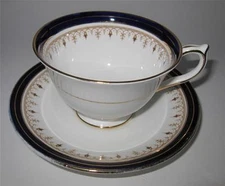 Aynsley LEIGHTON 1646 (Design Inside), Cobalt Blue & Gold, Cup & Saucer Set 