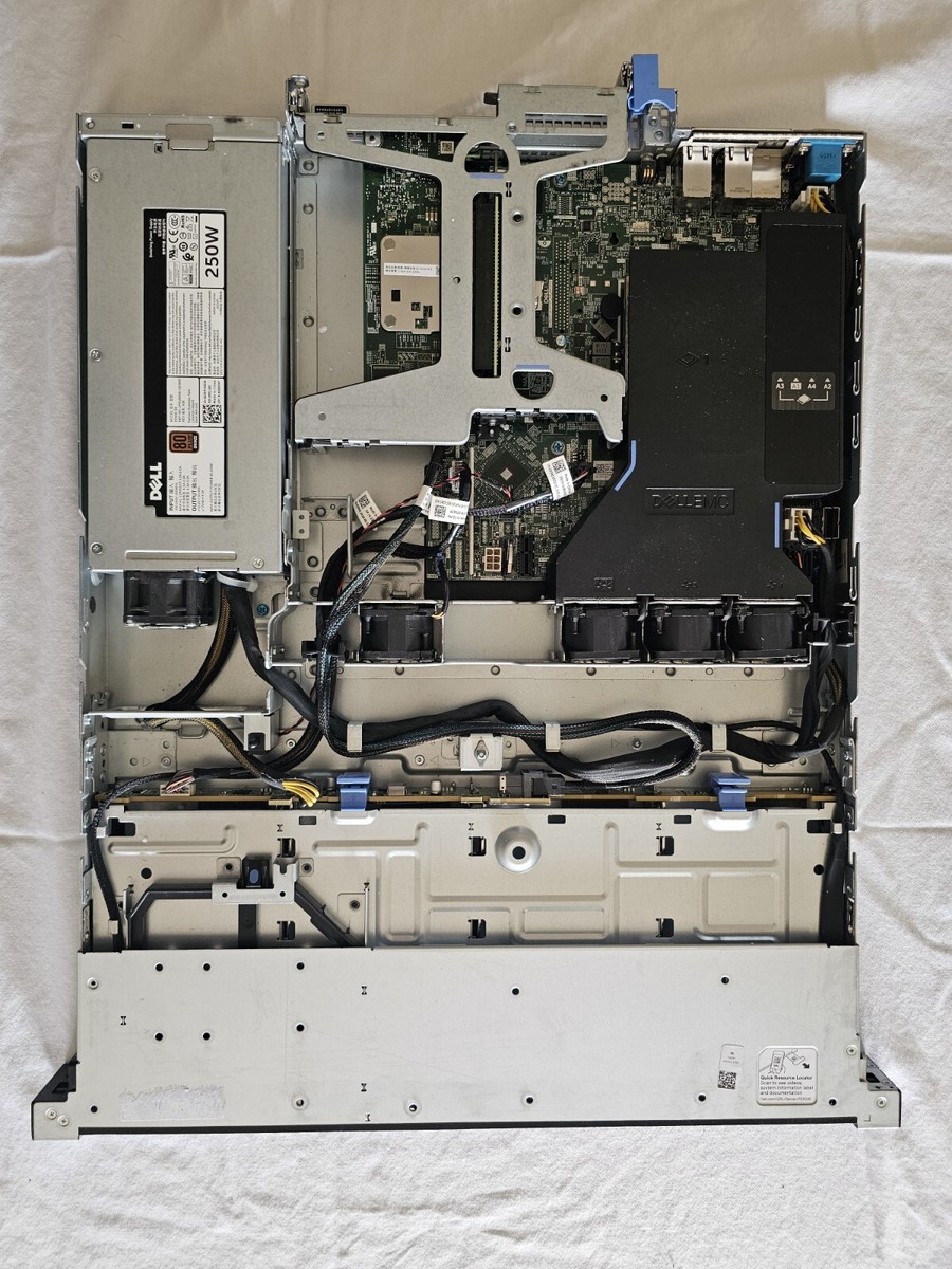 Dell PowerEdge R240 E-2126G@3.30GHz, 32GB Ram, PERC H330 Dell PowerEdge R240 E-2126G@3.30GHz, 32GB Ram, PERC H330