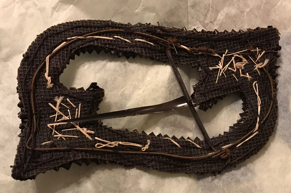 Hebilla de cinturón gótica antigua hecha a mano para damas única en su clase perlas de imitación negro y rosa - COMO ESTÁ Foto 4 de 4