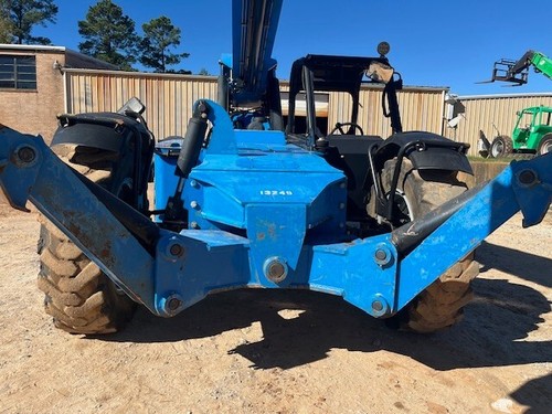 2018 Genie 10000lb Telehandler - Picture 8 of 12