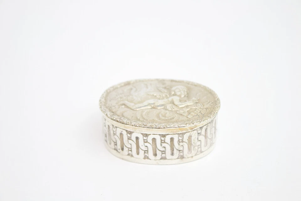 Antiga caixa de prata esterlina maciça Repousse Rococó 1903 J&C Jones & Crompton - Imagem 2 de 4