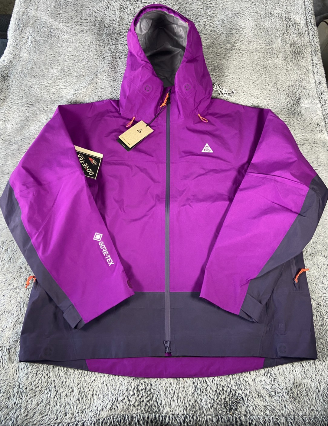 Nike ACG Misery Ridge Storm-FIT ADV GORE-TEX Jacket Size XL Men Berry FV8641-505