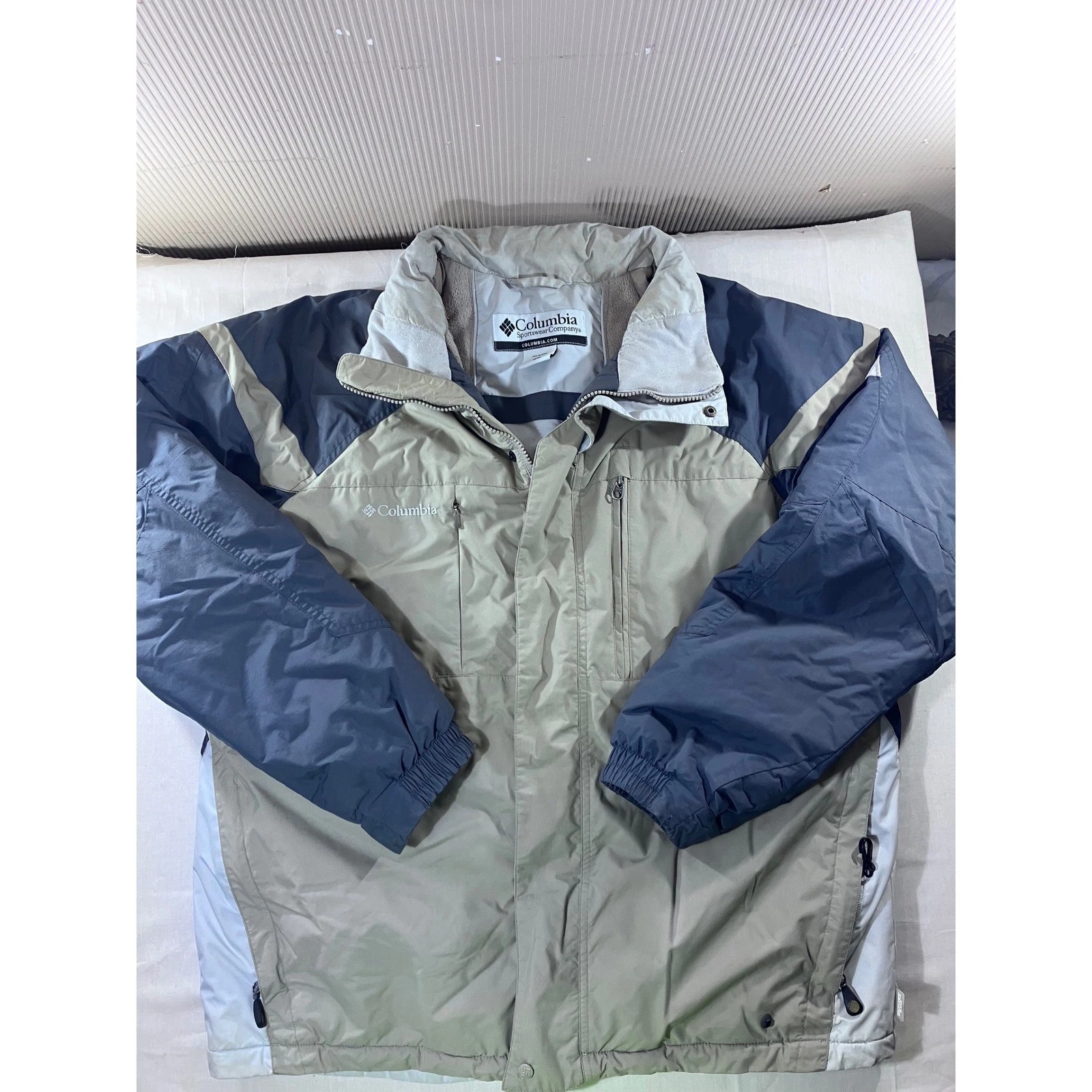 Columbia Sportswear Company Tan Gray Men's Insulated Waterproof Jacket Size L
