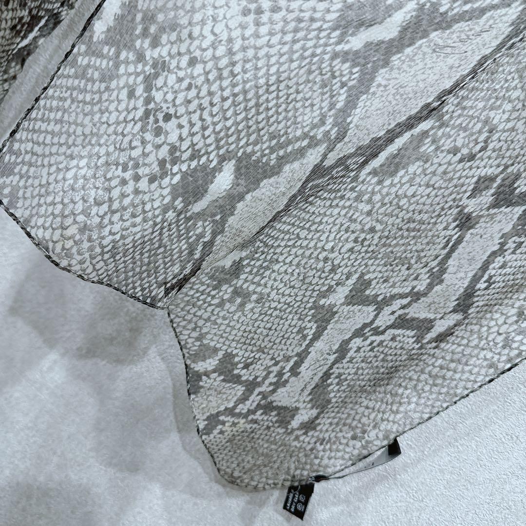 Authentic GUCCI Silk Python Pattern Scarf - Luxur… - image 5