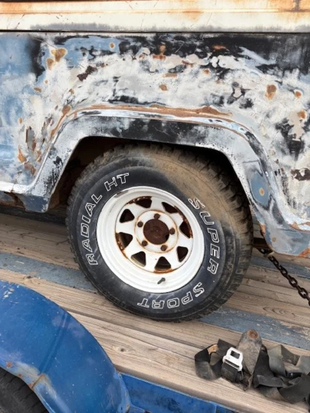 SAIAS LATERAIS JEEP COMMANDO JEEP COMMANDO - Imagem 2 de 2