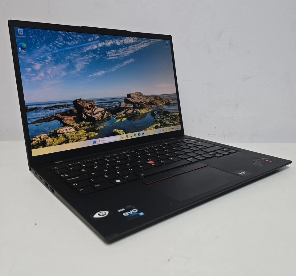 Lenovo ThinkPad X1 Carbon G9 · i7-1165G7 · 32GB · 512GB, photo 2 of 5