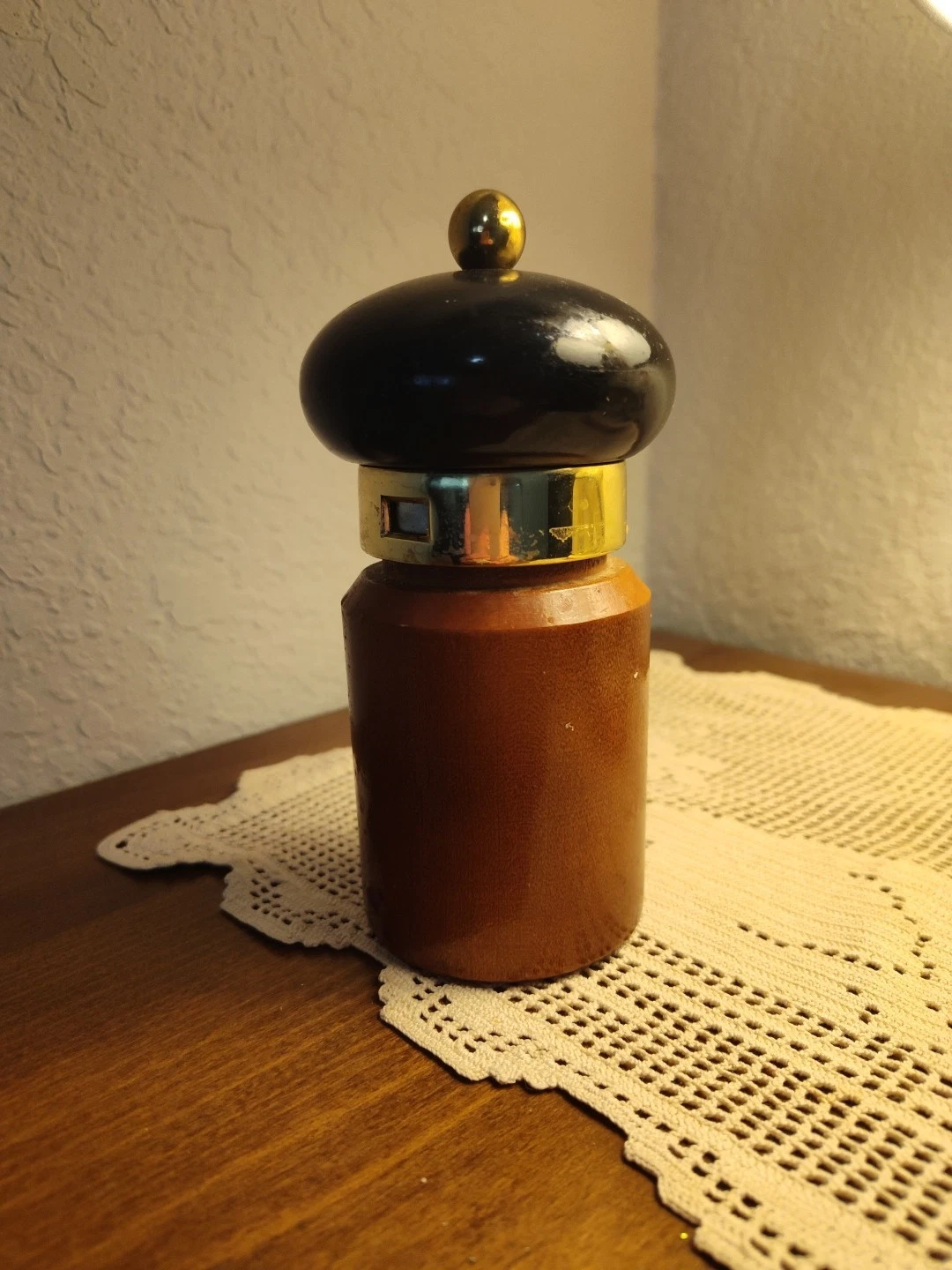 William WM Bounds Original Wooden 5” Pepper Mill Adjustable Grinder Kitchen
