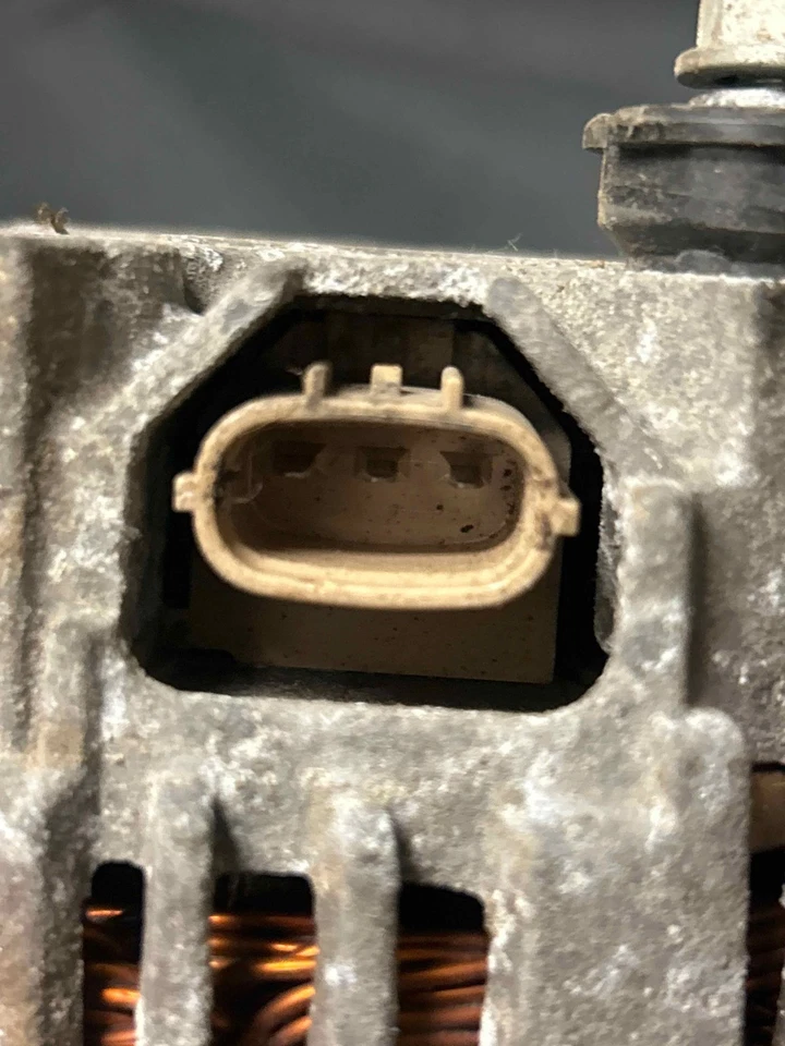 Fits 2009-2014 Nissan Cube, 1.8L Alternator, OEM:231001FC1A Foto 2 de 4