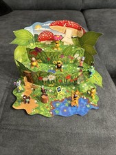 Ferrero Kinder Joy Bastel Diorama mit Figuren sehr Schön