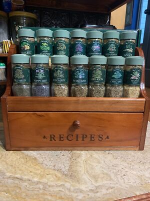 McCormick Schilling Spice Rack Recipe Holder 14 Spice Jars Sage