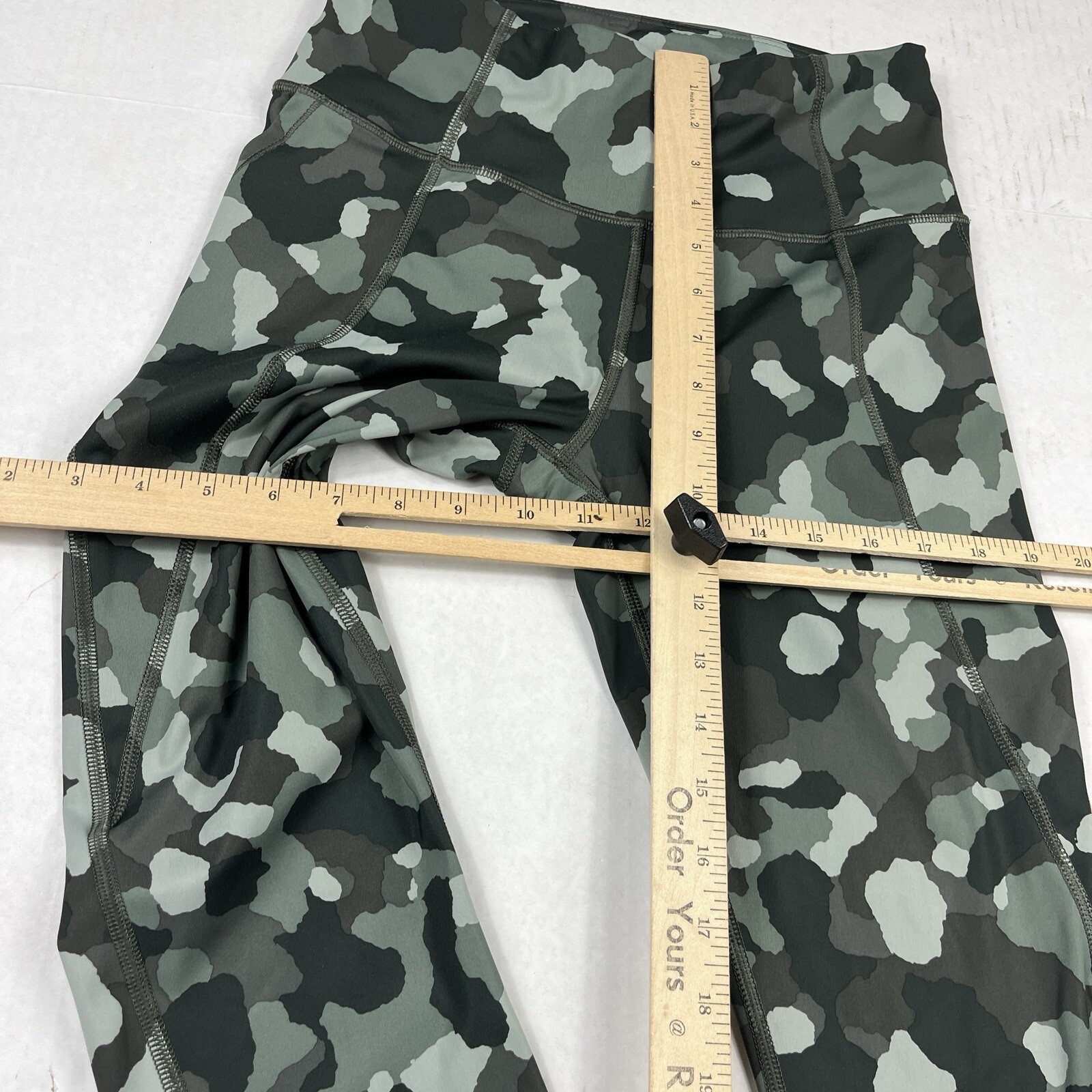 Athleta SuperSonic Camo Performance Leggings 7/8 … - image 7
