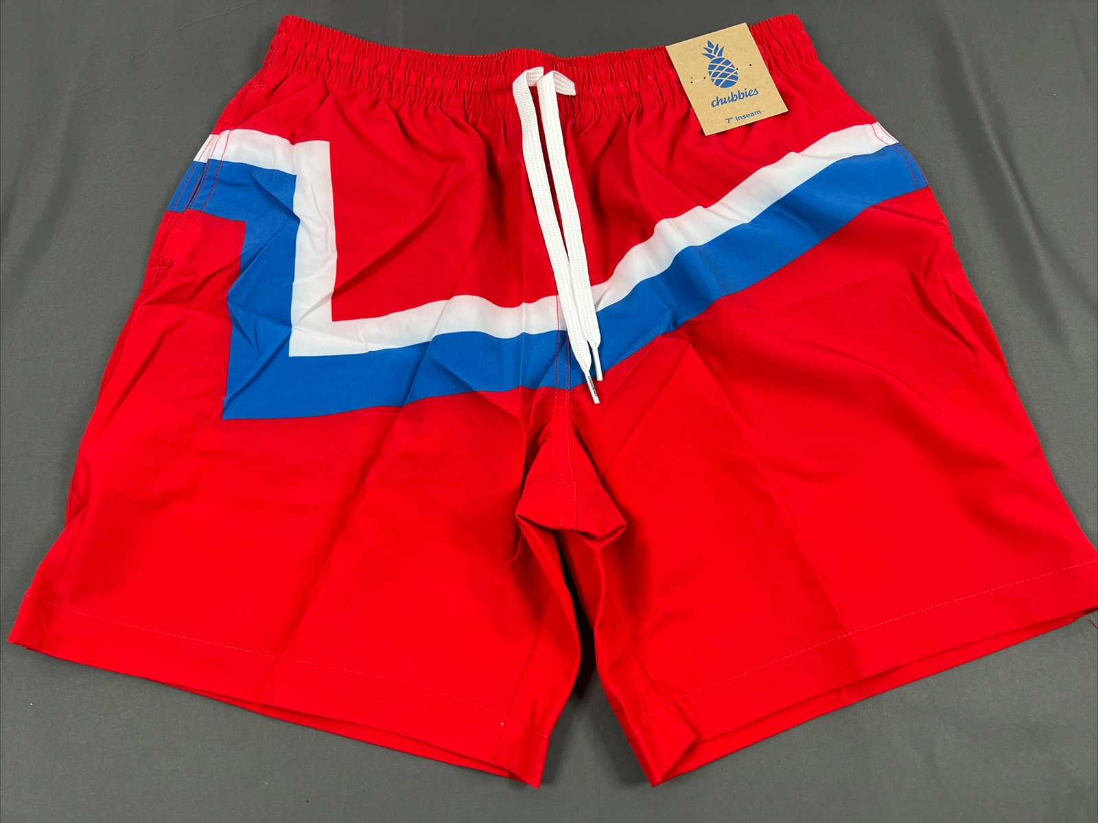 NWT Chubbies The RWBs Red White Blues 7” Classic Swim Trunk Medium
