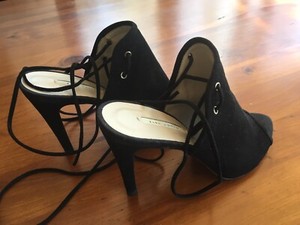 black heels with strings