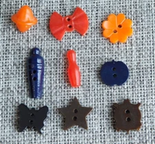 Lot of Antique Vtg  Bakelite & Plastic Goofy Buttons   ~#219-A