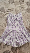 Weißer Jumpsuit mit lila Blümchen XS