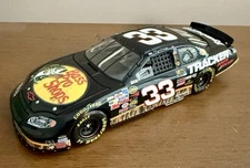 2004 KERRY EARNHARDT Bass Pro Shops Tracker Boats 1:24
