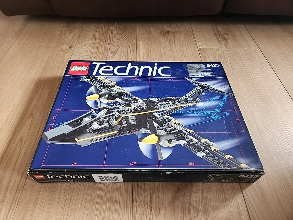 LEGO Technic 8425 Black Hawk / Sky Stormer, photo 1 of 5