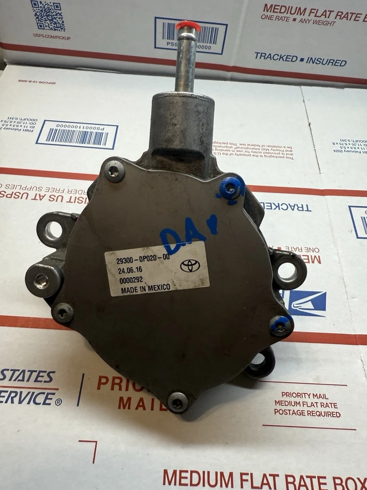 Toyota 29300-0P021 Vacuum Pump 29300-0P020 293000P021 Tacoma OEM 2017 TRD SR SR5 - Image 2 of 4