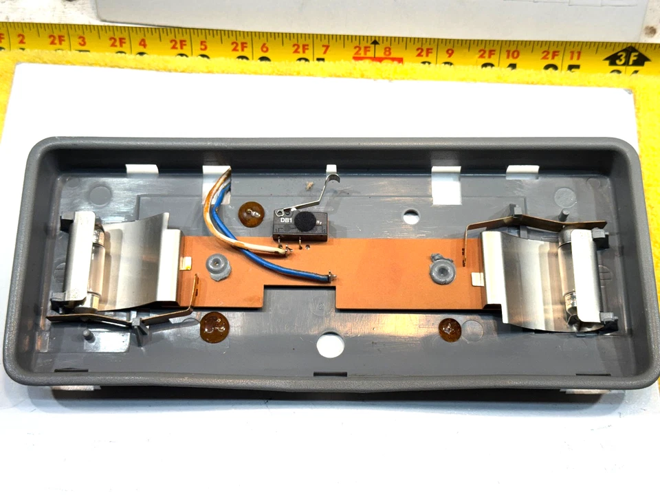 Mercedes 86-93 W124 W201 Parasol Iluminado GRIS Espejo Interior 1 Inserto Solo Foto 2 de 4