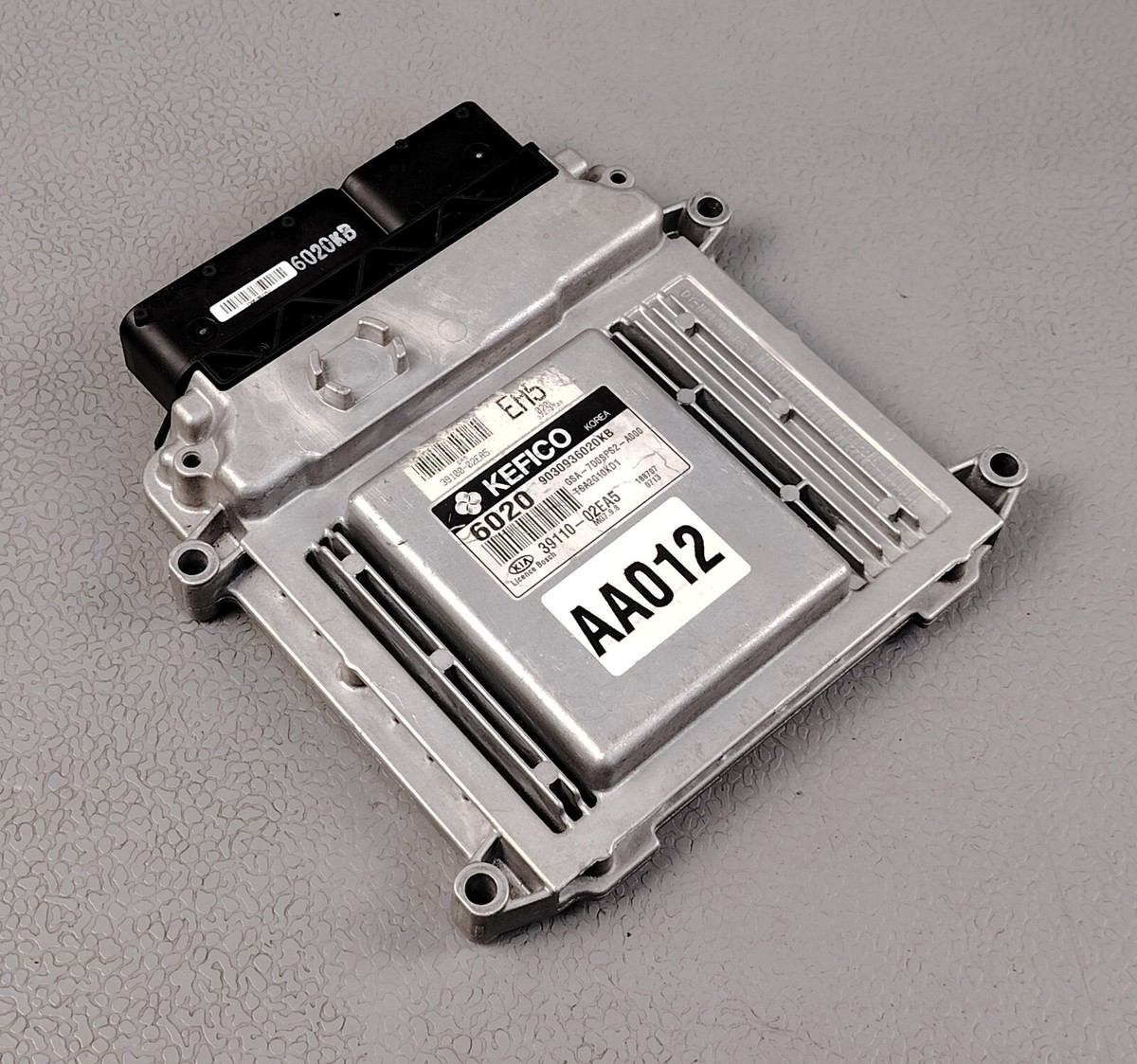 専用です。 ノア・ヴォクシー90系専用LEDコンソールボックス新登場！まるで