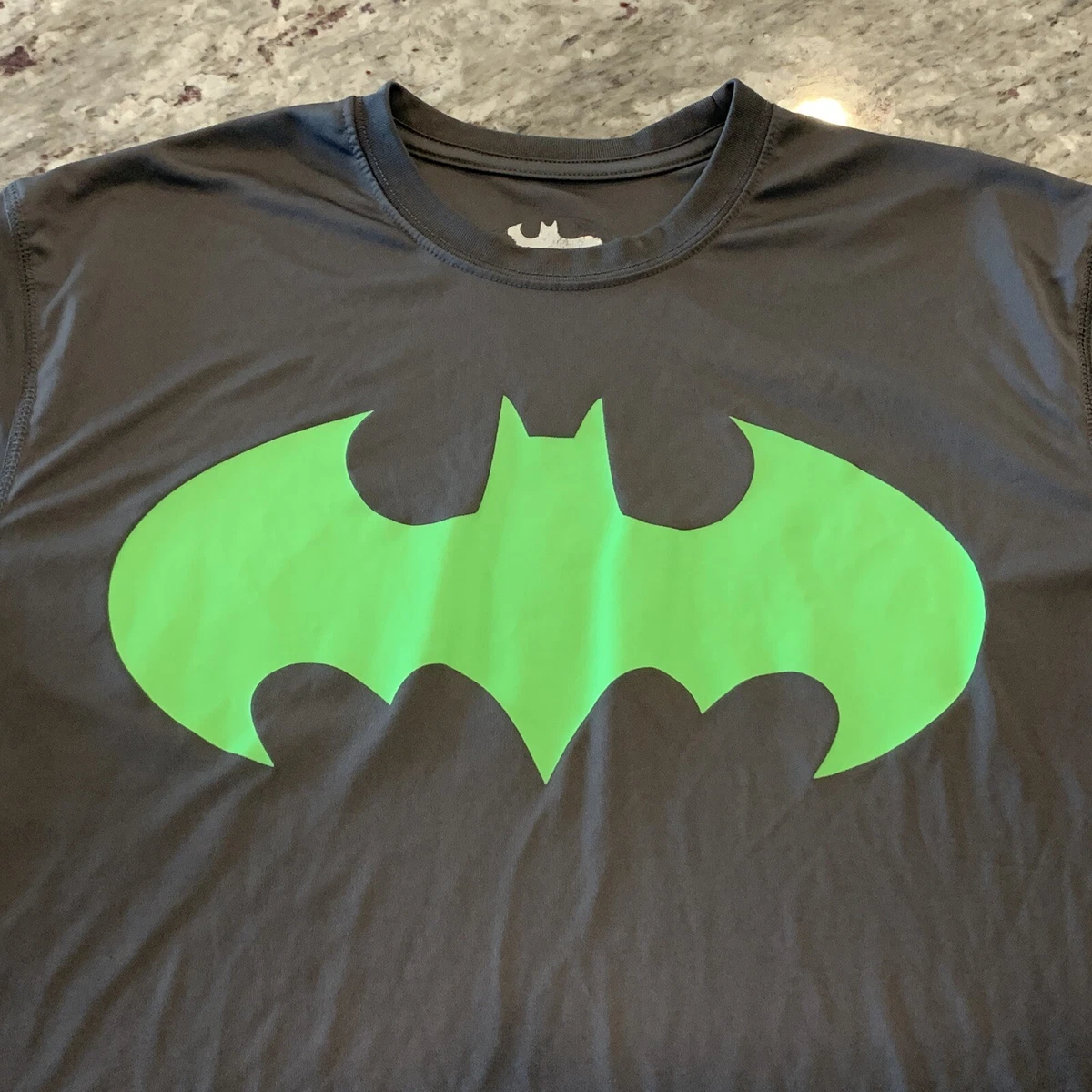Batman Mens DC Comics Classic Bat Logo Dri fit Shirt Polyester