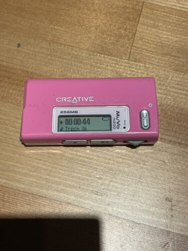 Creative MuVo N200 pink ( 256 MB ) - test works Wires Not Included - Picture 1 of 6