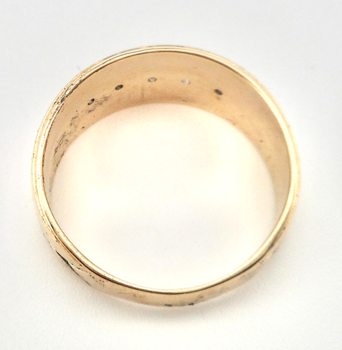 14K YELLOW GOLD ROUND DIAMOND MENS BAND - Picture 2 of 4